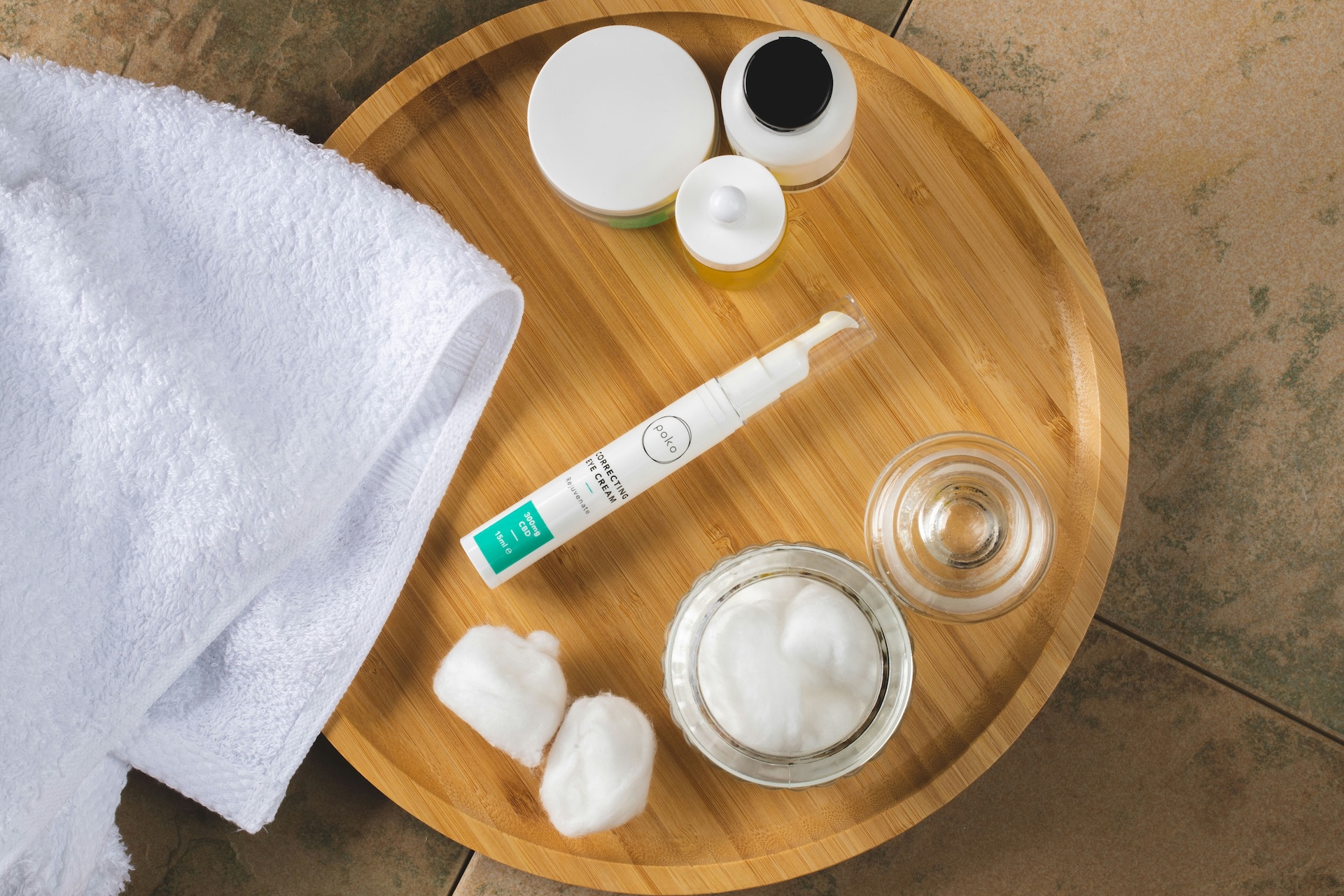 Simple Beauty Hacks for Healthy Skin and Stronger Hair